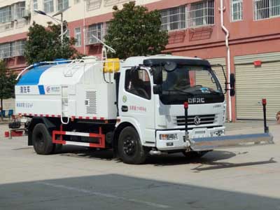 東風6方多功能路面清洗車