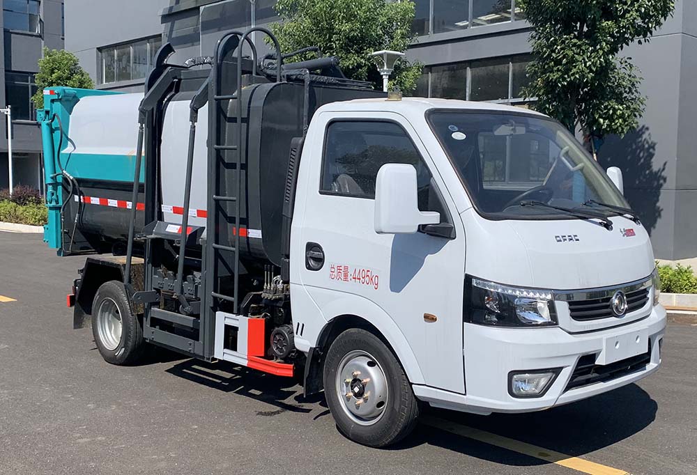 東風小型藍牌（掛桶）自裝卸式垃圾車
