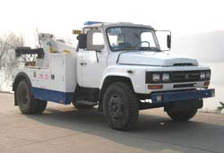 東風140尖頭清障車（拖吊聯體型）
