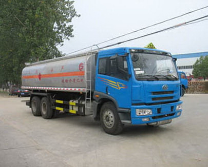 解放悍威化工液體運輸車（CA1253）