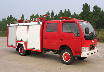 東風小霸王搶險救援照明消防車