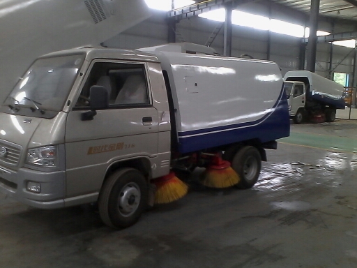 福田時代2300微型掃路車